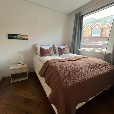 Iceland Sjf Villa, Hot Tub & Outdoor Sauna Amazing Mountains And City View Over ريكيافيك المظهر الخارجي الصورة