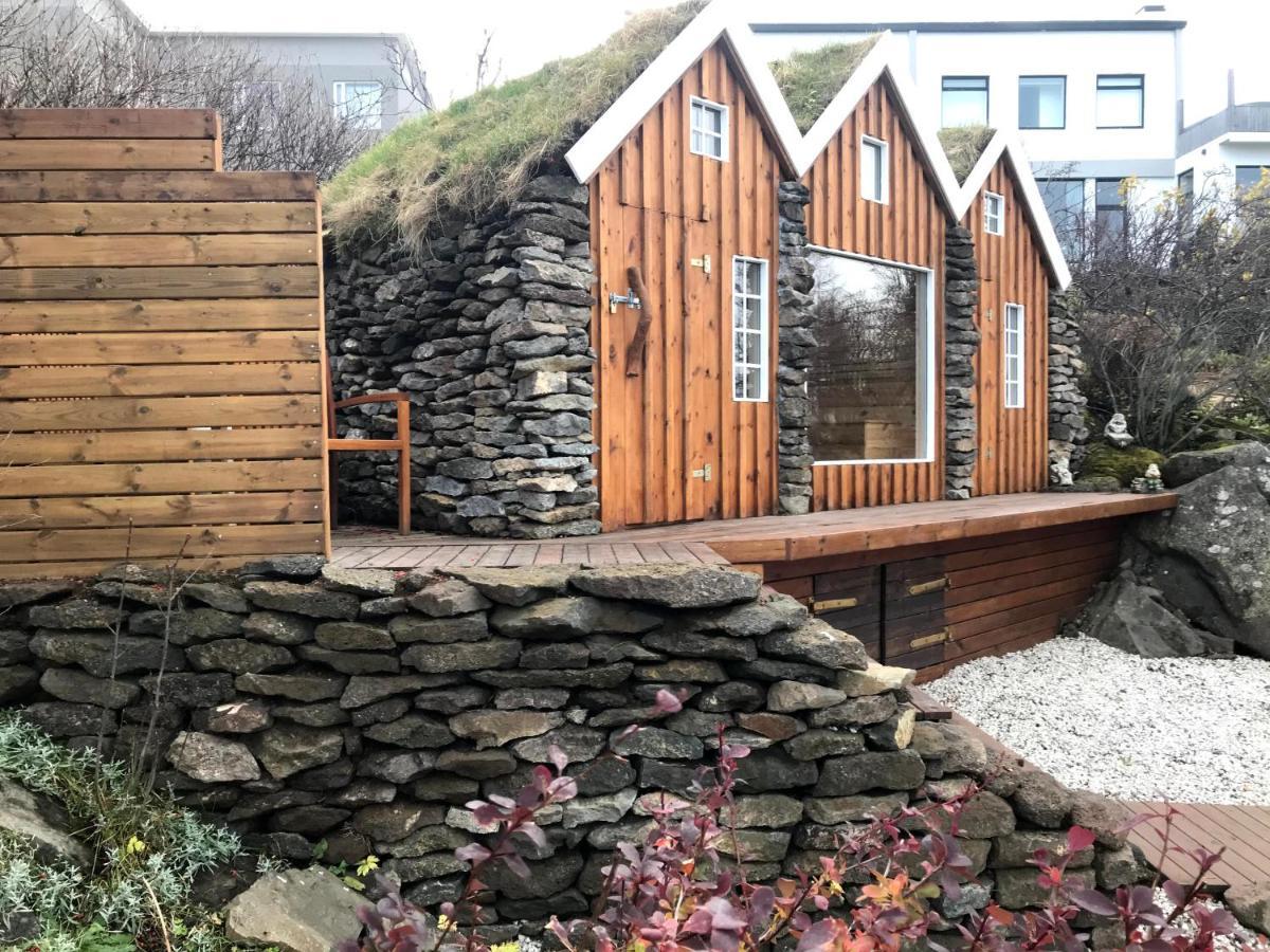 Iceland Sjf Villa, Hot Tub & Outdoor Sauna Amazing Mountains And City View Over ريكيافيك المظهر الخارجي الصورة