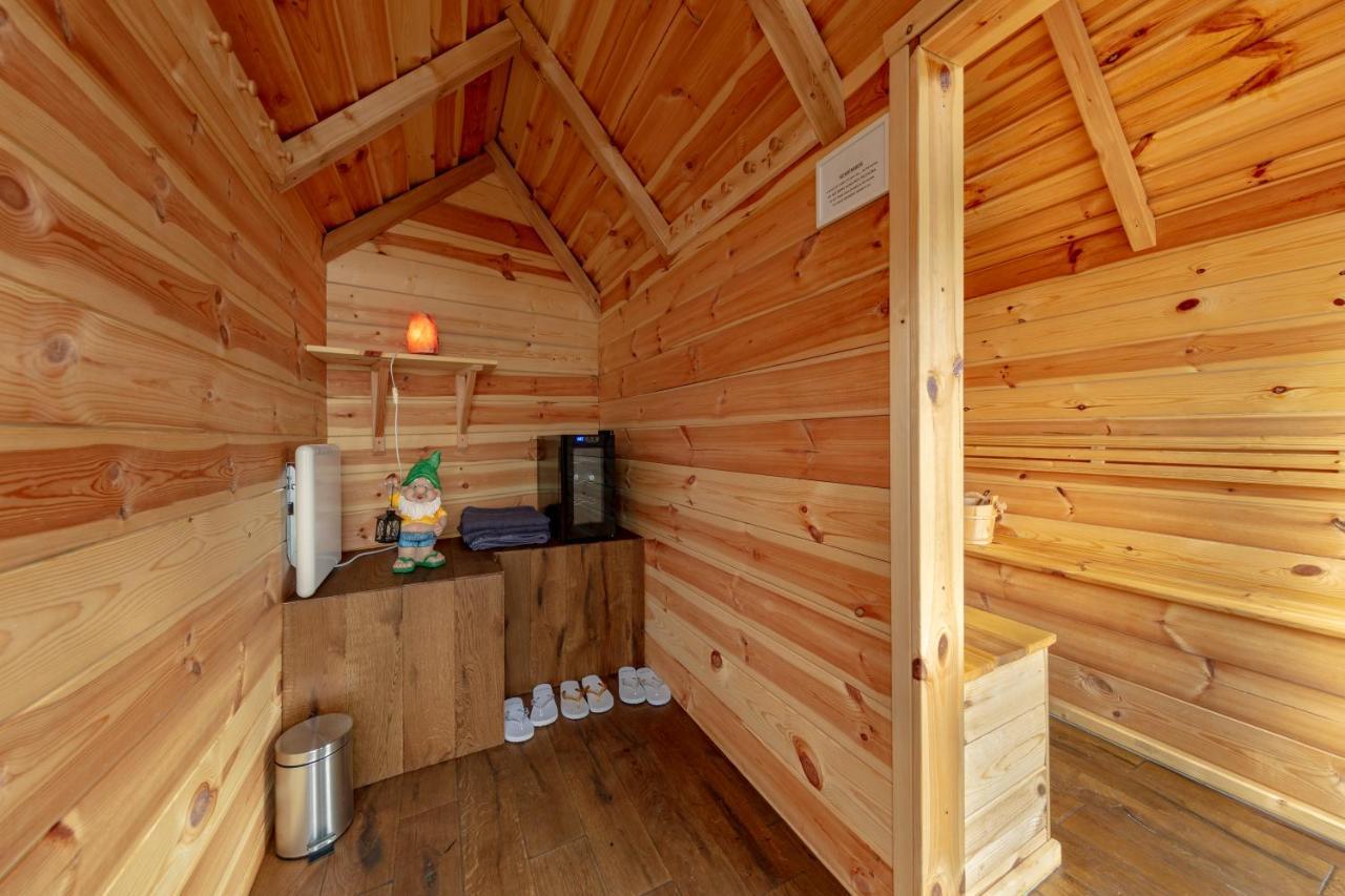Iceland Sjf Villa, Hot Tub & Outdoor Sauna Amazing Mountains And City View Over ريكيافيك المظهر الخارجي الصورة