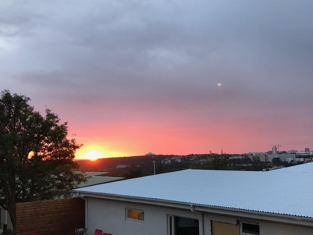Iceland Sjf Villa, Hot Tub & Outdoor Sauna Amazing Mountains And City View Over ريكيافيك المظهر الخارجي الصورة