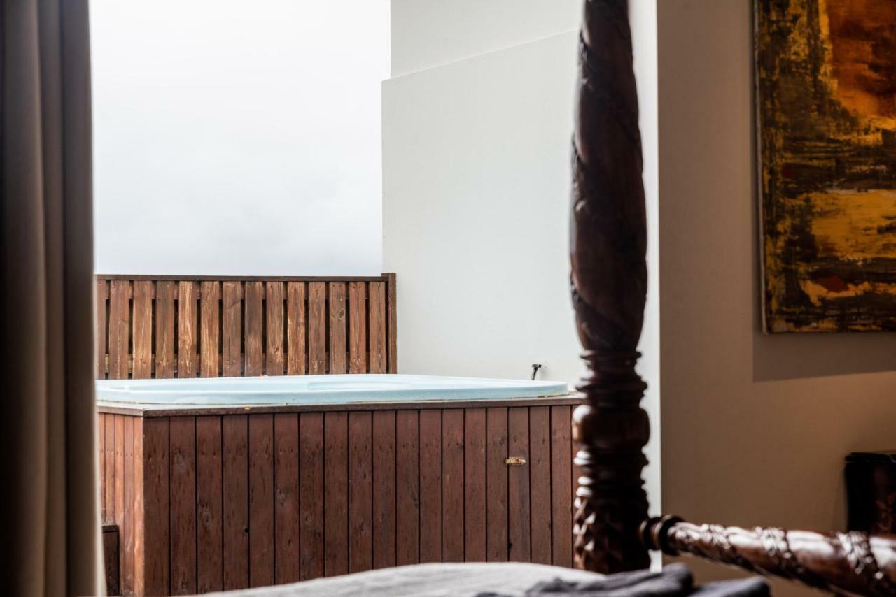 Iceland Sjf Villa, Hot Tub & Outdoor Sauna Amazing Mountains And City View Over ريكيافيك المظهر الخارجي الصورة